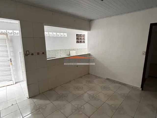 Casa 1 quarto e 1 banheiro, para alugar, no bairro Jardim São Camilo em Sorocaba