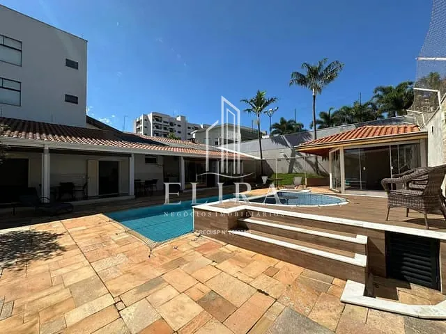 Casa com 904m² 4 quartos e 5 banheiros, à venda, no bairro Parque Residencial Nardini em Americana