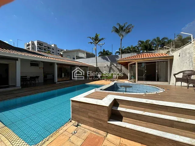 Casa com 904m² 4 quartos e 5 banheiros, à venda, no bairro Parque Residencial Nardini em Americana