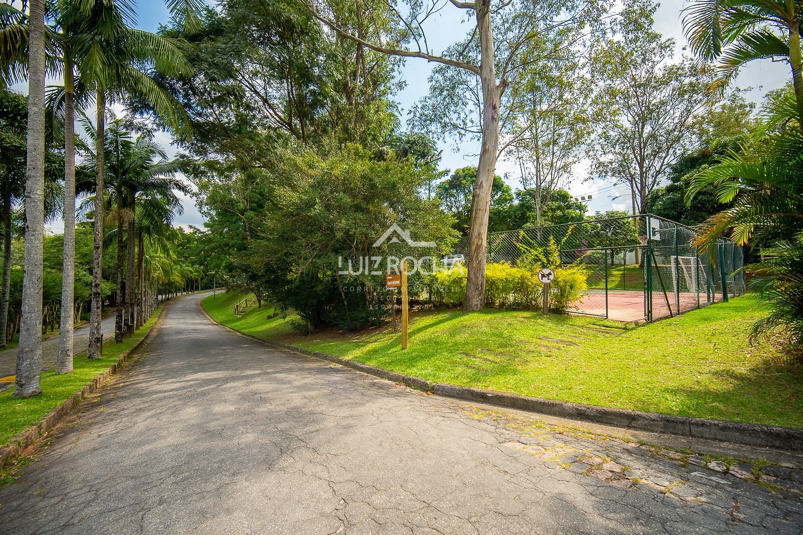 Casa à venda com 4 quartos, 386m² - Foto 50