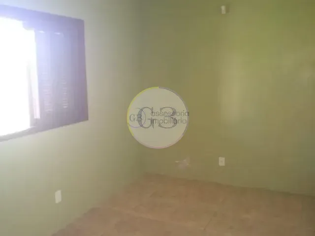 Casa 3 quartos e 2 banheiros, para alugar, no bairro Laranjal em Pelotas