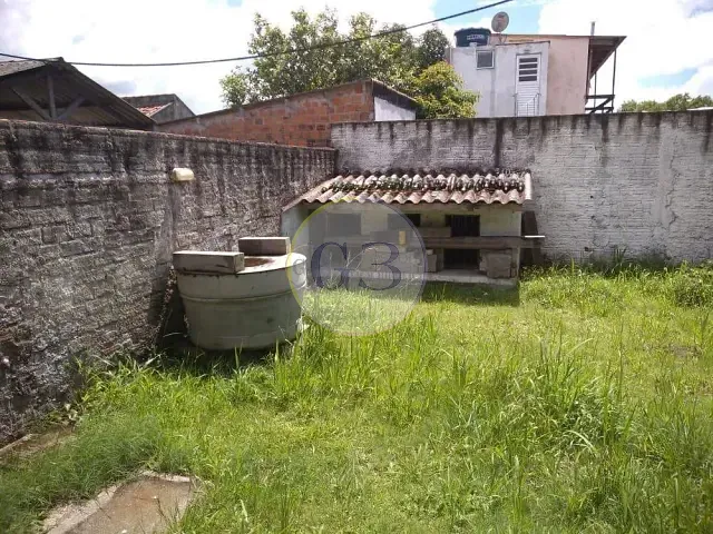 Casa 3 quartos e 2 banheiros, para alugar, no bairro Laranjal em Pelotas