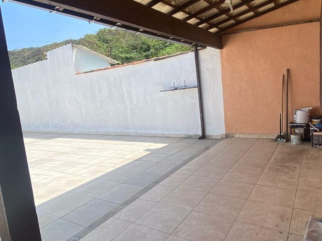 Casa com 382m² 3 quartos e 3 banheiros, para alugar, no bairro Itaipú em Niterói