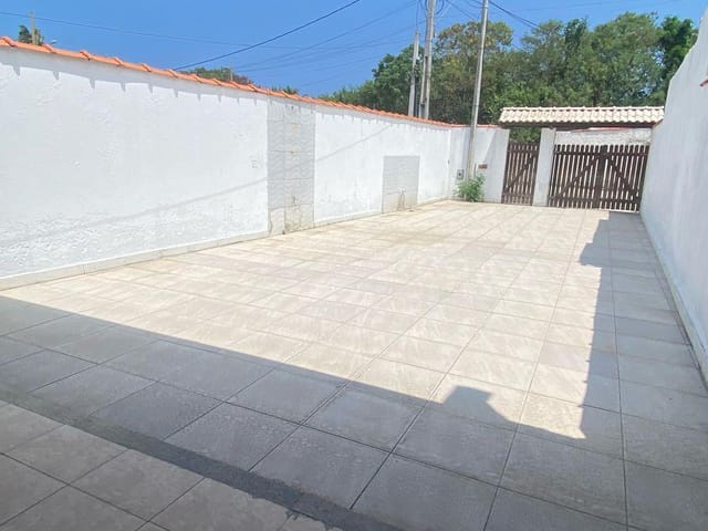 Casa com 382m² 3 quartos e 3 banheiros, para alugar, no bairro Itaipú em Niterói