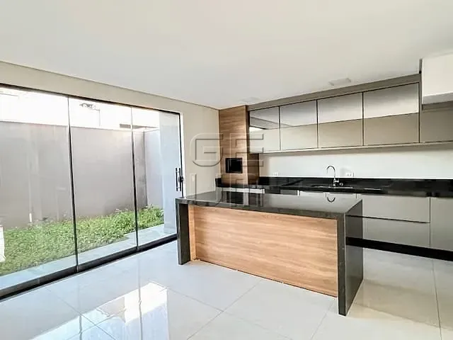 Casa com 126m² 3 quartos e 2 banheiros, à venda, no bairro Jardim Ecoville I em Cambé