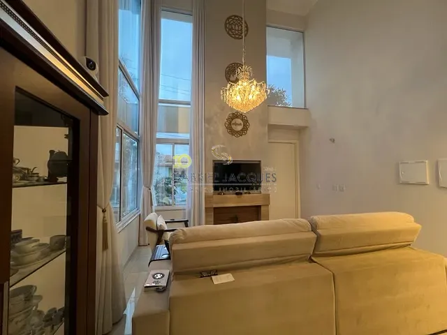 Casa 3 quartos e 3 banheiros, à venda, no bairro Pedra Branca em Palhoça