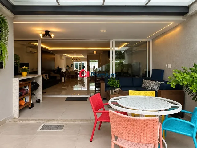 Casa 4 quartos e 5 banheiros, à venda, no bairro Barra da Tijuca em Rio de Janeiro
