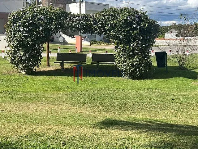 Casa 4 quartos e 3 banheiros, à venda, no bairro Condomínio Parque das Garças I em Atibaia