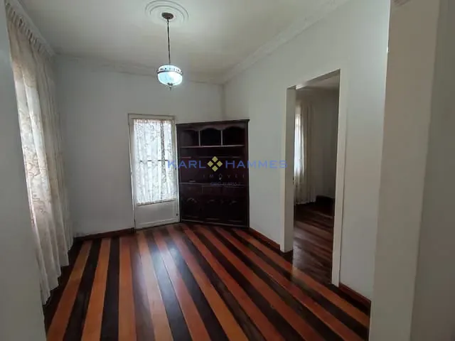 Casa com 78m² 2 quartos e 2 banheiros, à venda, no bairro Alto da Serra em Petrópolis