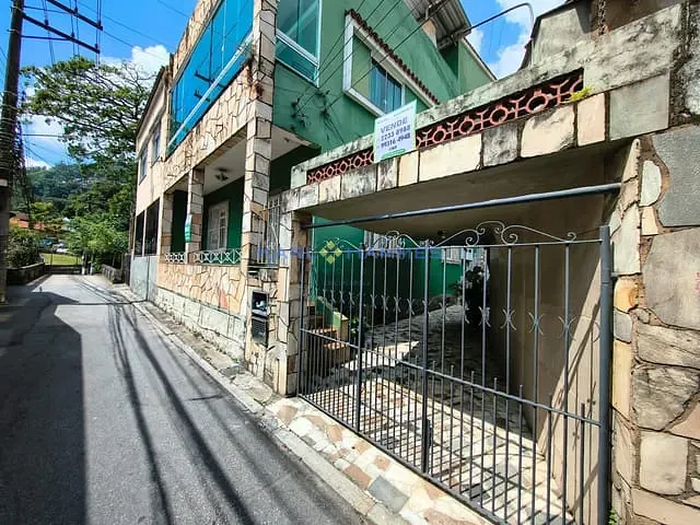 Casa com 78m² 2 quartos e 2 banheiros, à venda, no bairro Alto da Serra em Petrópolis
