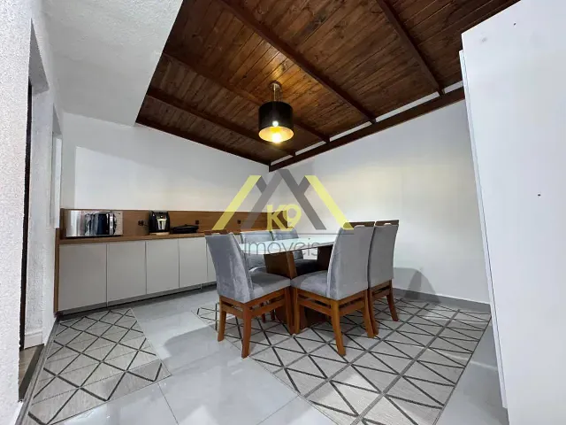 Casa com 179m² 3 quartos e 1 banheiro, à venda, no bairro Monza em Colombo