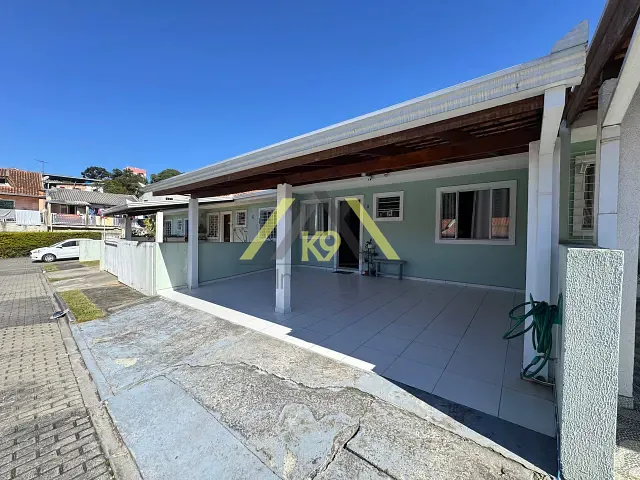 Casa com 179m² 3 quartos e 1 banheiro, à venda, no bairro Monza em Colombo