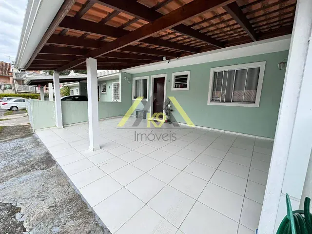 Casa com 179m² 3 quartos e 1 banheiro, à venda, no bairro Monza em Colombo