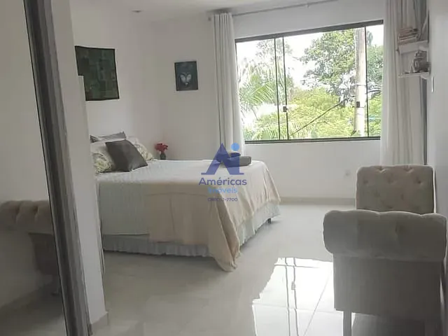 Casa com 400m² 4 quartos e 4 banheiros, à venda, no bairro Barra de Guaratiba em Rio de Janeiro