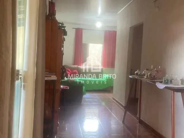 Casa 3 quartos e 2 banheiros, à venda, no bairro Parque Atheneu em Goiânia