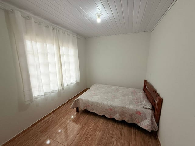 Foto do Casa - Casa semi mobiliada com edícula e terreno amplo para locação, Bairro Salinas, Balneário Barra do Sul, SC | North Center