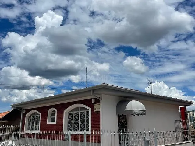 Casa com 431m² 2 quartos e 1 banheiro, à venda, no bairro Jardim Santa Augusta em Poços de Caldas