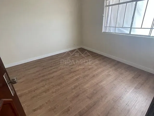 Casa com 431m² 2 quartos e 1 banheiro, à venda, no bairro Jardim Santa Augusta em Poços de Caldas