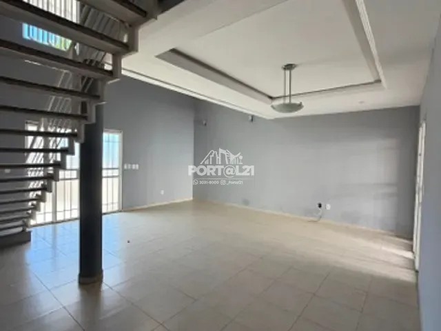 Casa com 220m² 4 quartos e 3 banheiros, à venda, no bairro São José em Petrolina
