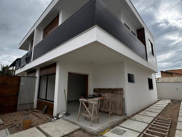 Casa com 152m² 3 quartos e 4 banheiros, à venda, no bairro Recreio em Rio das Ostras