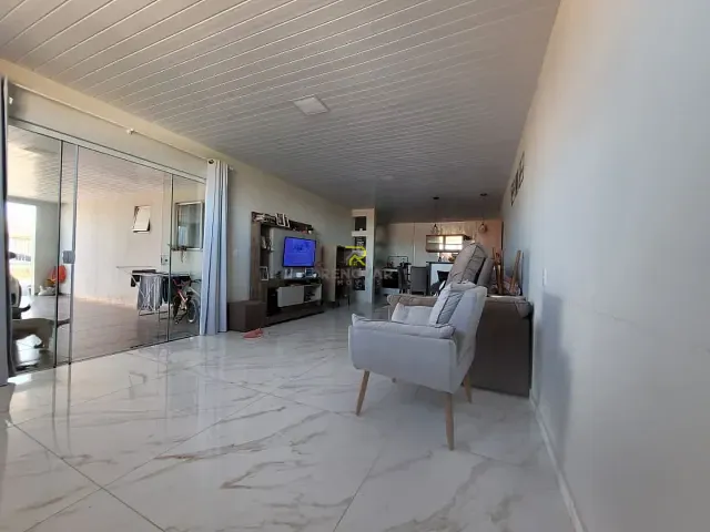 Casa com 210m² 3 quartos e 1 banheiro, à venda, no bairro Jardim das Américas em Guarapuava