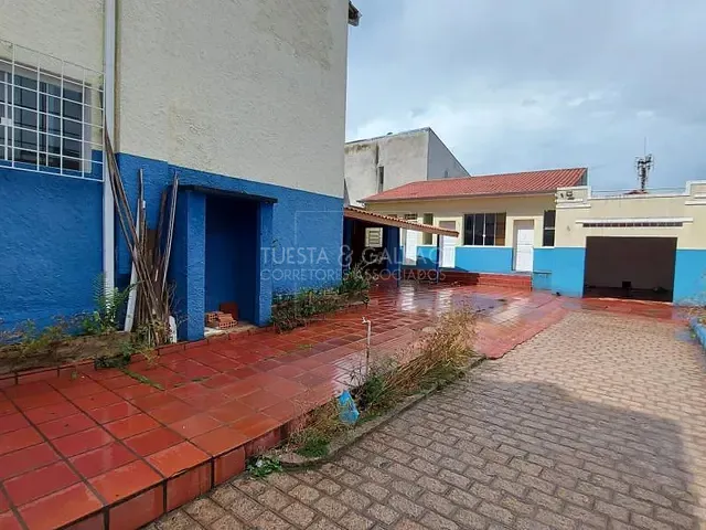 Casa com 311m² 6 quartos e 3 banheiros, à venda, no bairro Centro em Curitiba