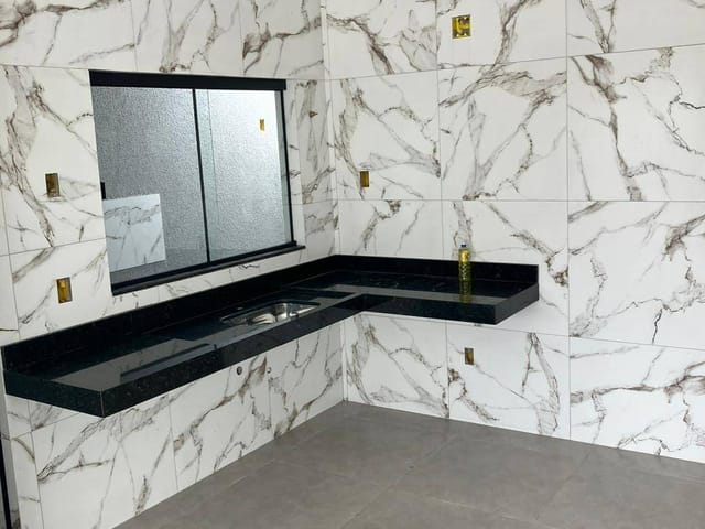 Casa com 100m² 2 quartos e 2 banheiros, à venda, no bairro Cidade das Praças em Aragoiânia