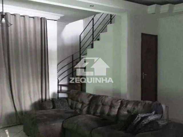 Casa com 85m² 3 quartos e 2 banheiros, à venda, no bairro Padroeira em Osasco