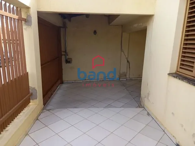 Casa com 219m² 3 quartos e 2 banheiros, à venda, no bairro Centro em Porto Feliz