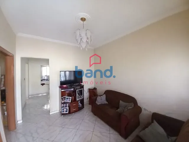 Casa com 219m² 3 quartos e 2 banheiros, à venda, no bairro Centro em Porto Feliz