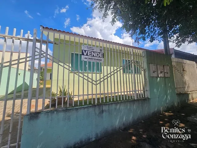 Casa com 300m² 2 quartos e 1 banheiro, à venda, no bairro Jardim Santa Helena em Maringá