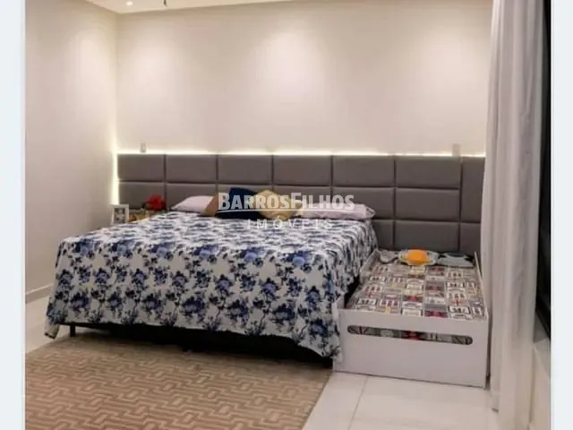 Casa com 498m² 3 quartos e 4 banheiros, à venda, no bairro Coroa do Meio em Aracaju