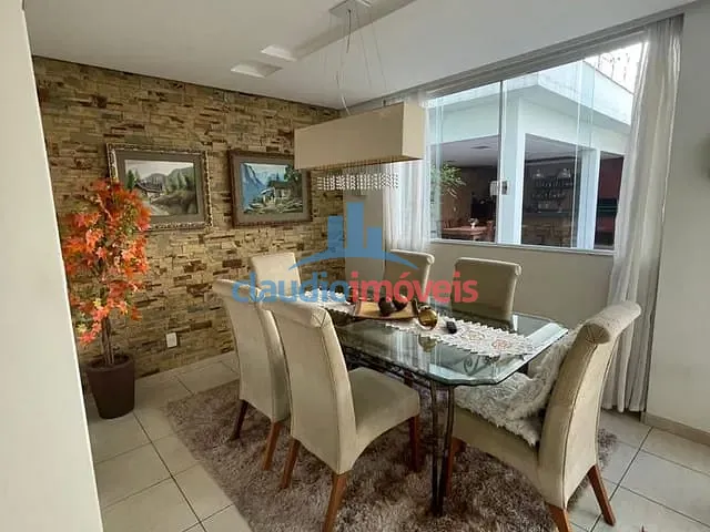 Casa à venda, no bairro Nossa Senhora de Fátima em Barra Mansa