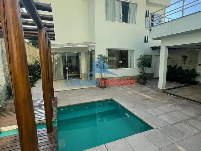 Casa à venda, no bairro Nossa Senhora de Fátima em Barra Mansa