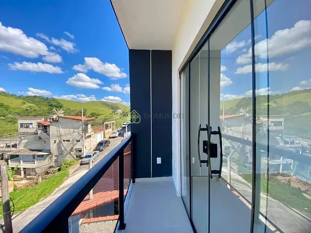 Casa com 105m² 3 quartos e 2 banheiros, à venda, no bairro Santa Clara em Barra Mansa