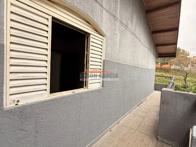 Casa 2 quartos e 2 banheiros, para alugar, no bairro Jardim São Camilo em Sorocaba