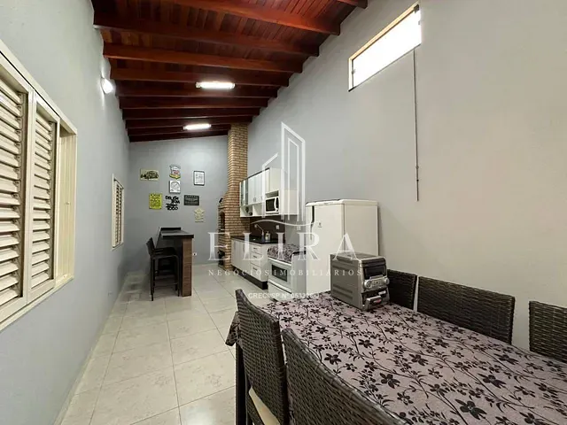 Casa com 206m² 2 quartos e 2 banheiros, à venda, no bairro Cidade Jardim II em Americana