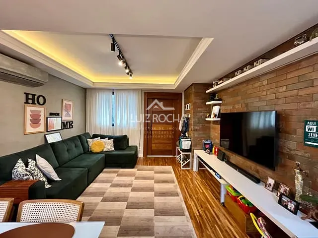 Casa com 212m² 4 quartos e 4 banheiros, à venda, no bairro Parque Rincão em Cotia