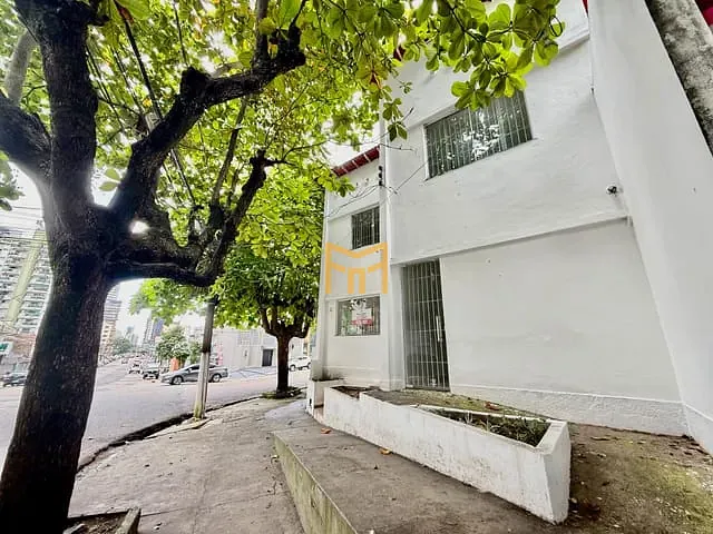 Ponto com 157m², para alugar, no bairro Umarizal em Belém