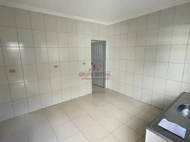 Casa 1 quarto e 1 banheiro, para alugar, no bairro Jardim Iracema/Aldeia em Barueri