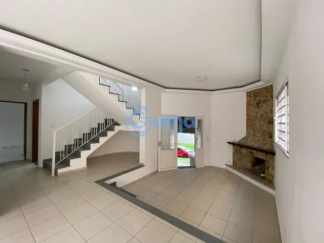 Casa 3 quartos e 4 banheiros, para alugar, no bairro Condomínio Residencial Euroville em Bragança Paulista