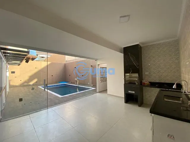Casa 3 quartos e 4 banheiros, para alugar, no bairro Condomínio Residencial Euroville em Bragança Paulista