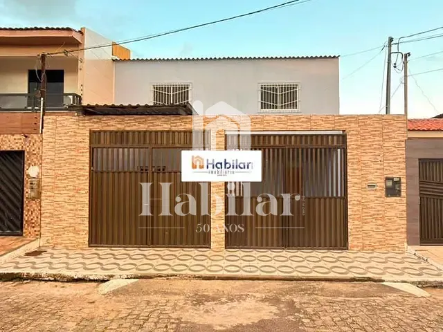 Casa 4 quartos e 4 banheiros, à venda, no bairro Farolândia em Aracaju