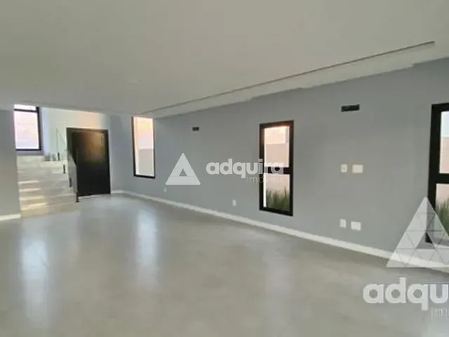 Casa com 300m² 4 quartos e 5 banheiros, à venda, no bairro Jardim Carvalho em Ponta Grossa