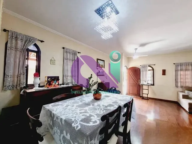 Casa com 360m² 5 quartos e 3 banheiros, à venda, no bairro City Bussocaba em Osasco