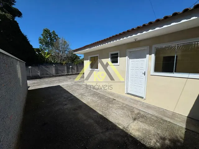 Casa com 171m² 3 quartos e 1 banheiro, à venda, no bairro Roça Grande em Colombo