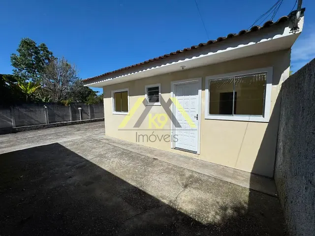 Casa com 171m² 3 quartos e 1 banheiro, à venda, no bairro Roça Grande em Colombo