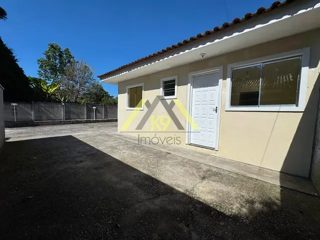 Casa com 171m² 3 quartos e 1 banheiro, à venda, no bairro Roça Grande em Colombo