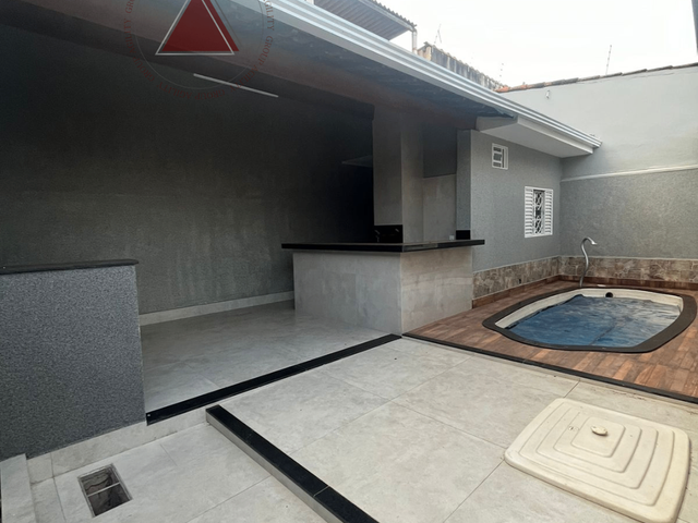Casa com 270m² 3 quartos e 2 banheiros, à venda, no bairro Jardim Barão em Franca