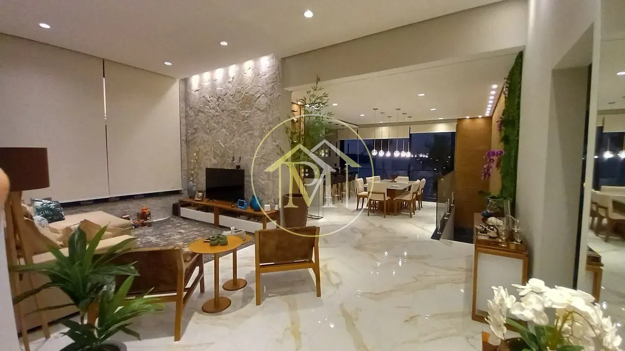 Casa, 3 quartos, 260 m² - Foto 1
